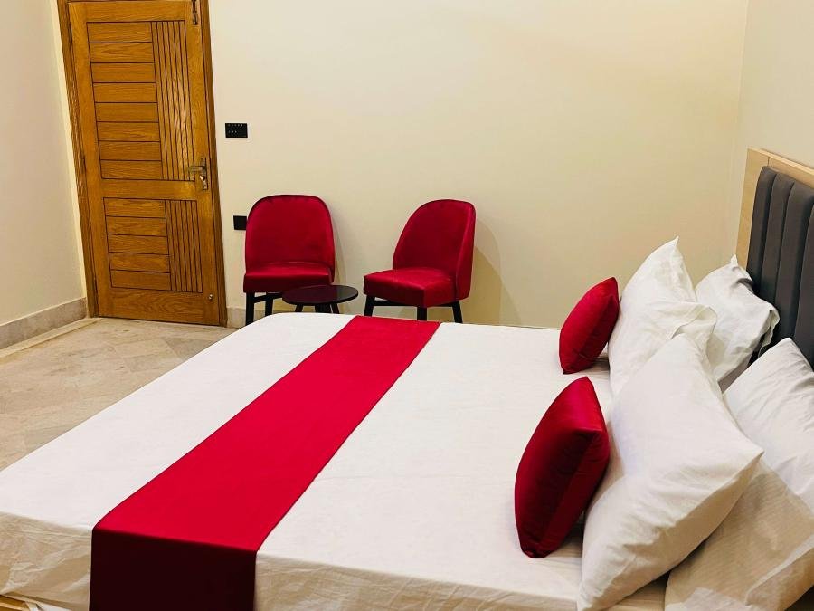 Executive Master Suite (309)